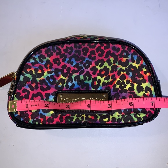 Betsy Johnson Leopard Rainbow Print Makeup Accessories Bag - Picture 6 of 8